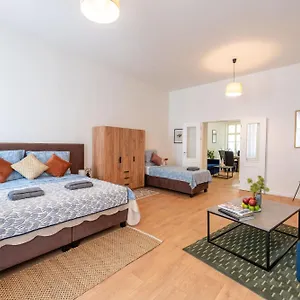 Apart Otel Retreat Downtown, Prag
