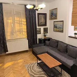 Appartement & Restaurant Tkalcovsky Dvur, Prague