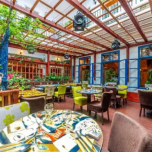 酒店 萨尔瓦托尔酒店, 布拉格
