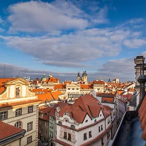 Daire Royal Road, Prag